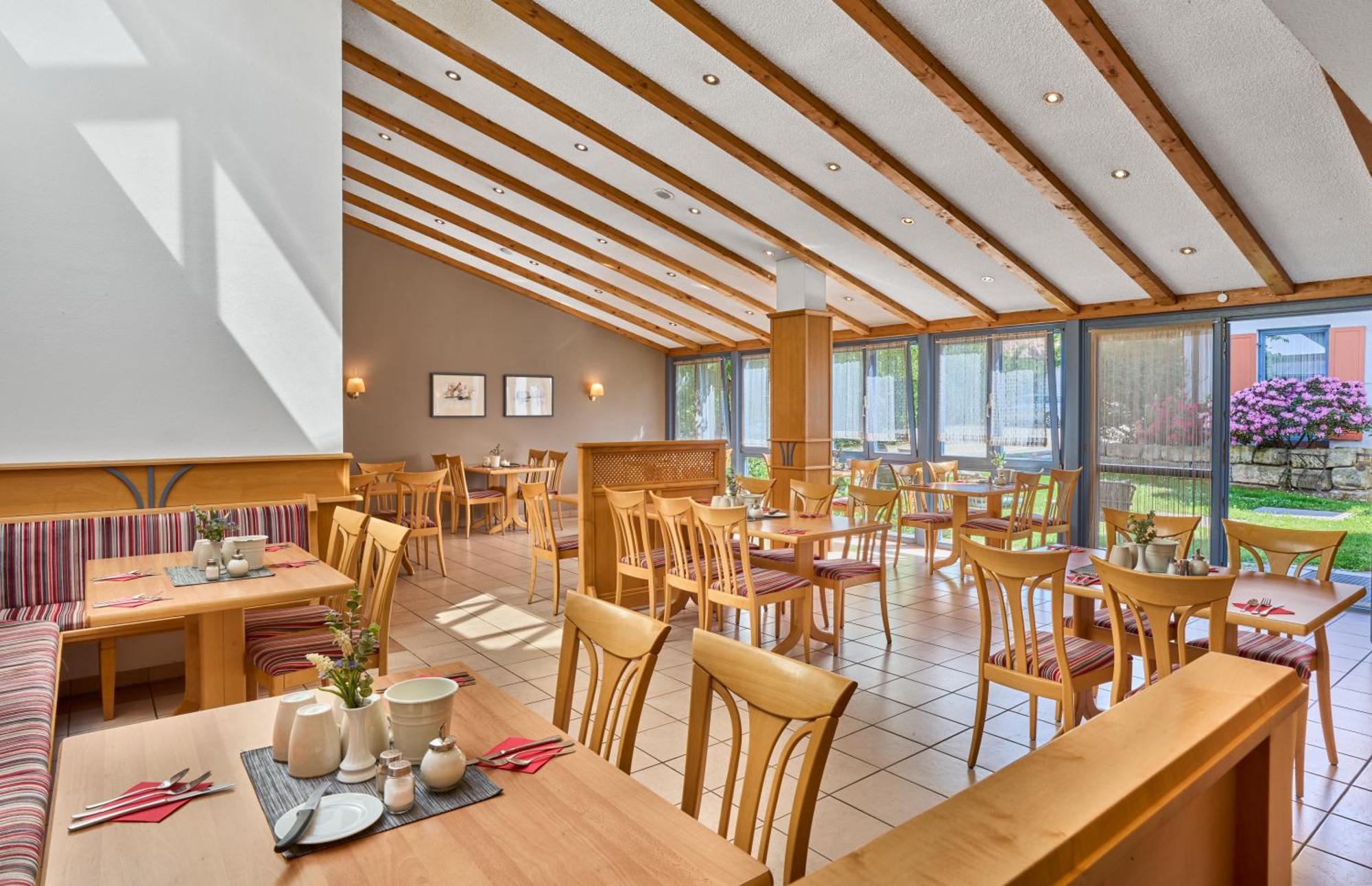 Seerose Hotel 3*
